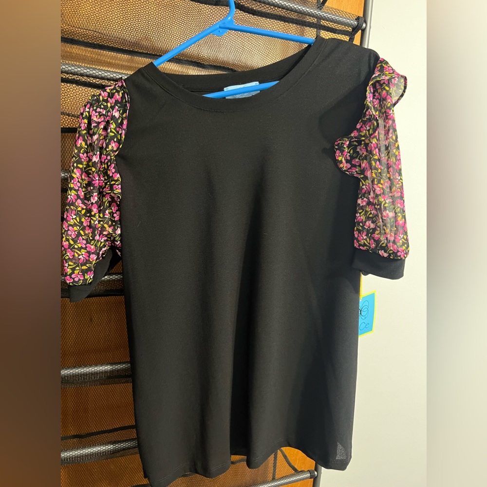 CeCe mixed media puff sleeve top
